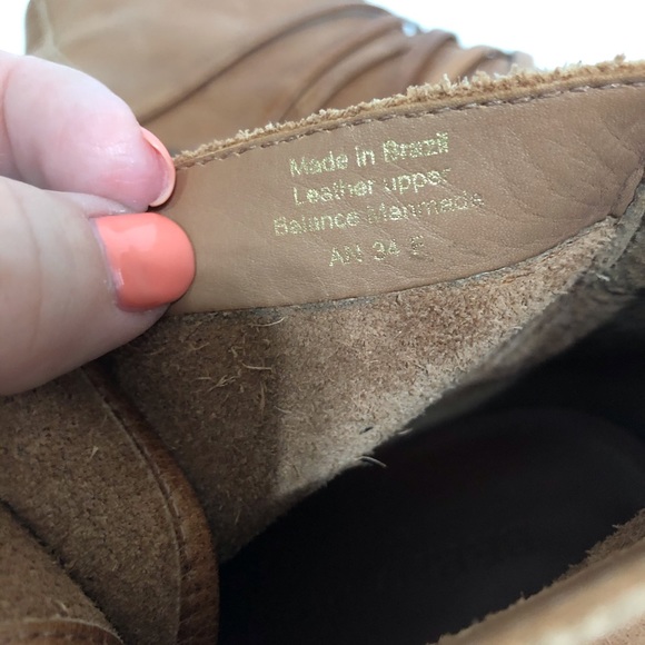 Bernardo Cognac Tumbled Oil Leather Booties  S 6.5 - Picture 9 of 9